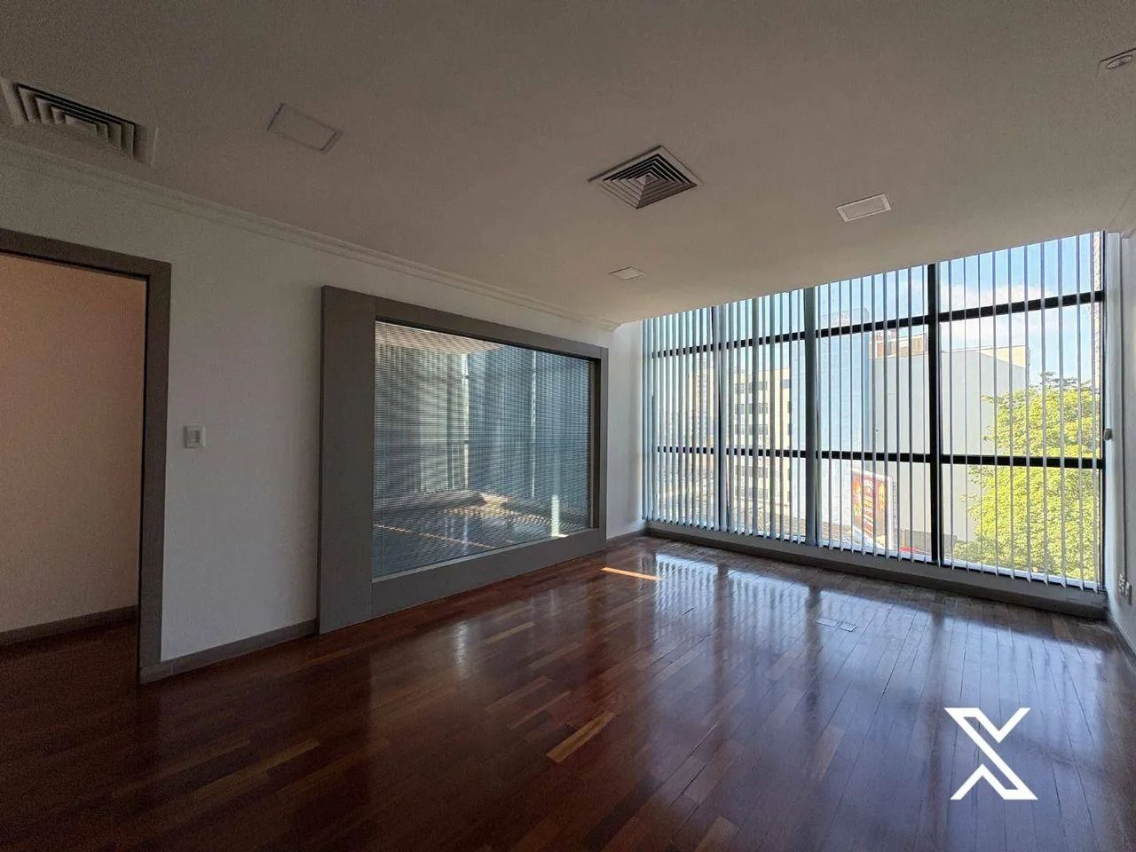Sala Comercial para Locação com 126m² no Centro - Blumenau - SC