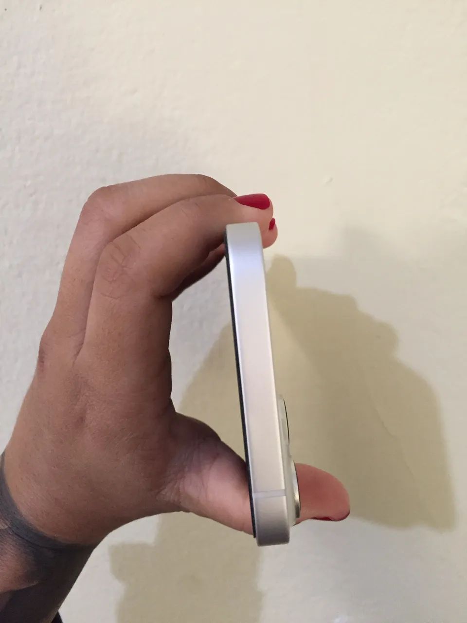 Vende-se iPhone 14 Plus Branco - Seminovo