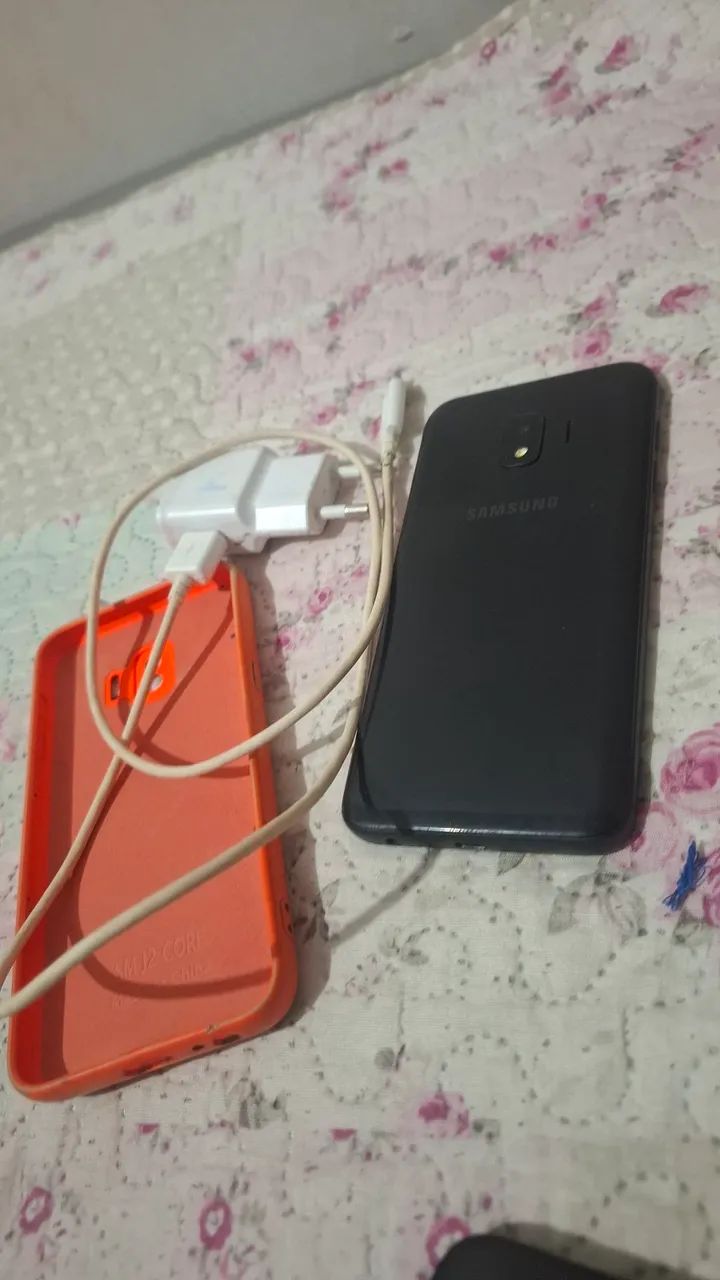 Samsung Galaxy J2 Core possui 16 GB,com carregador e capinha  - Foto 5