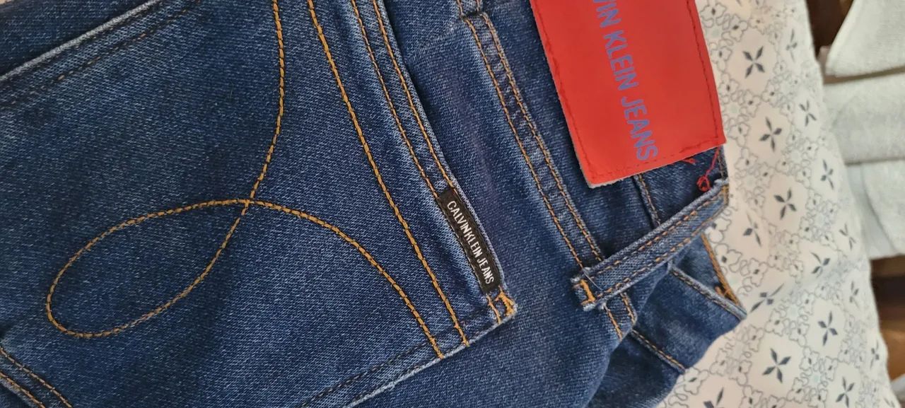 calça jeans calvin klein azul 42