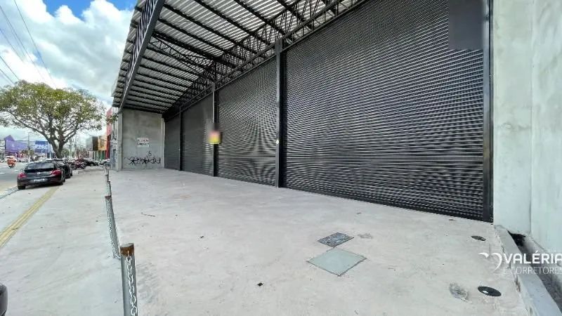 AMPLO GALPÃO COM 1.650M², 10 VAGAS! - Foto 2