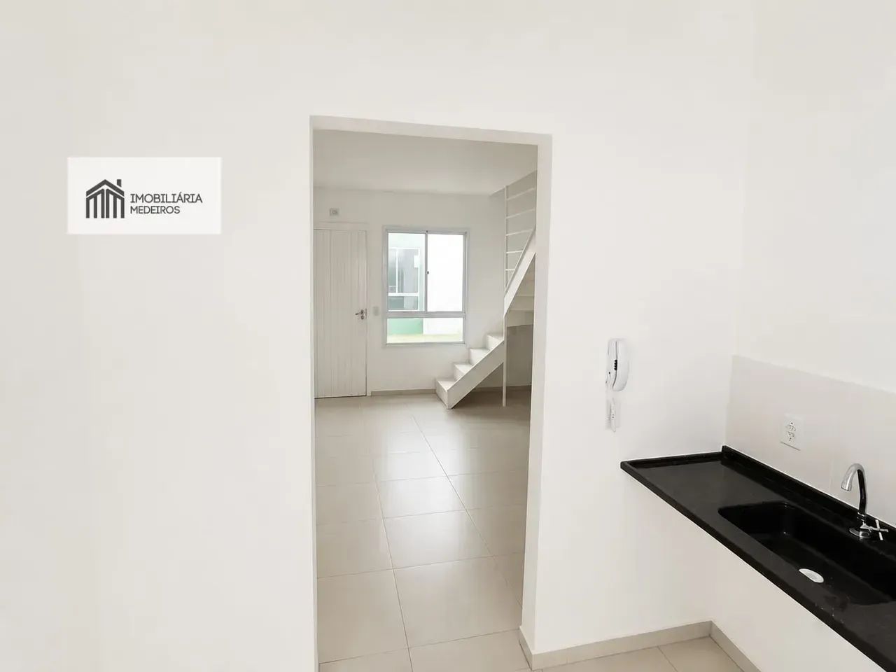 Sobrado para venda tem 80 metros quadrados com 2 quartos - Foto 3
