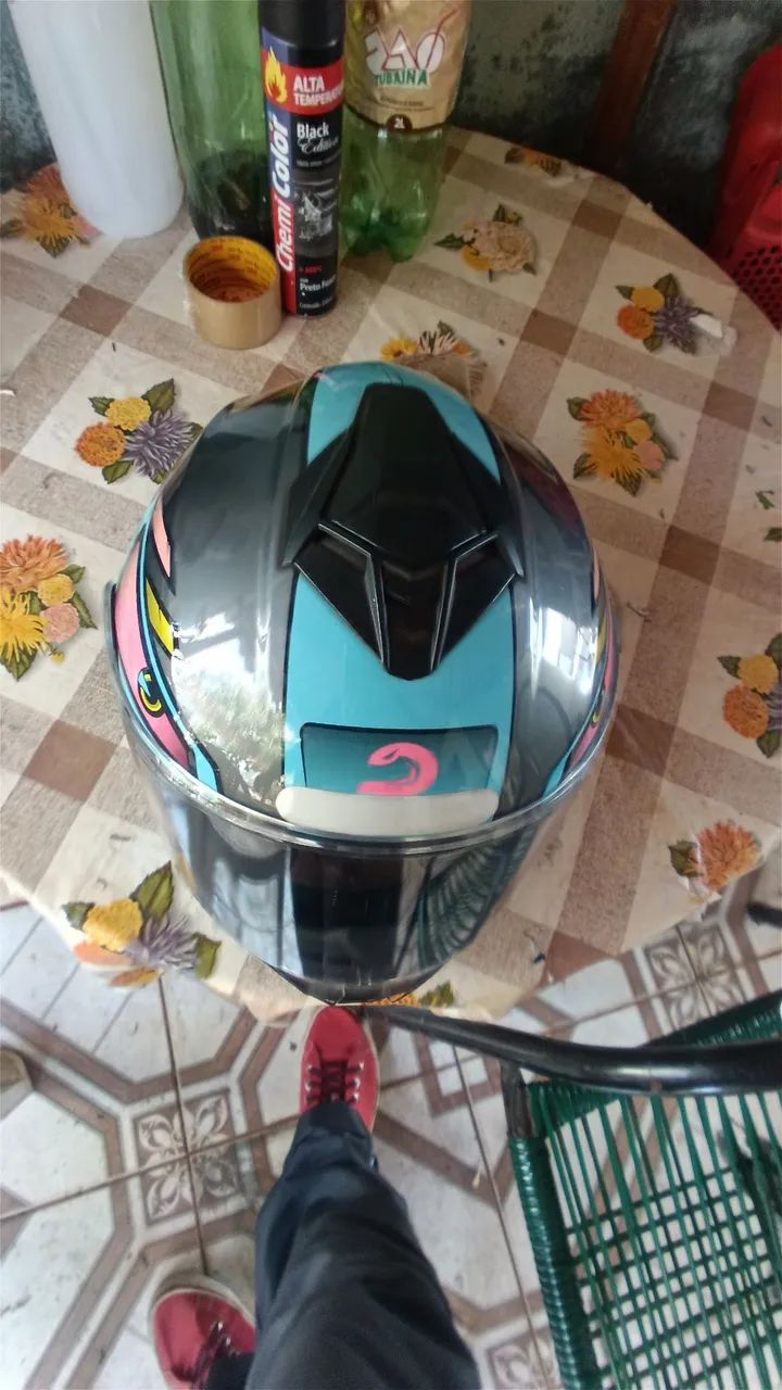 Capacete número 60
