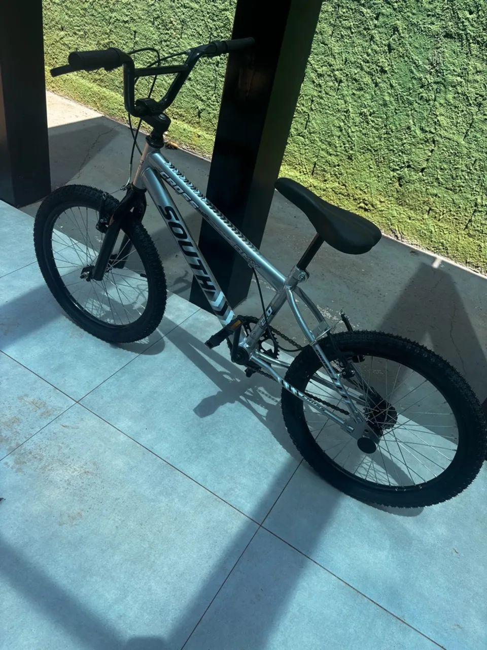 Vende-se bicicleta aro 18 nova 