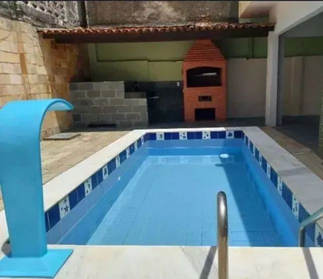Casa Térrea em Boa Viagem | 4 Quartos | Piscina | 313m²