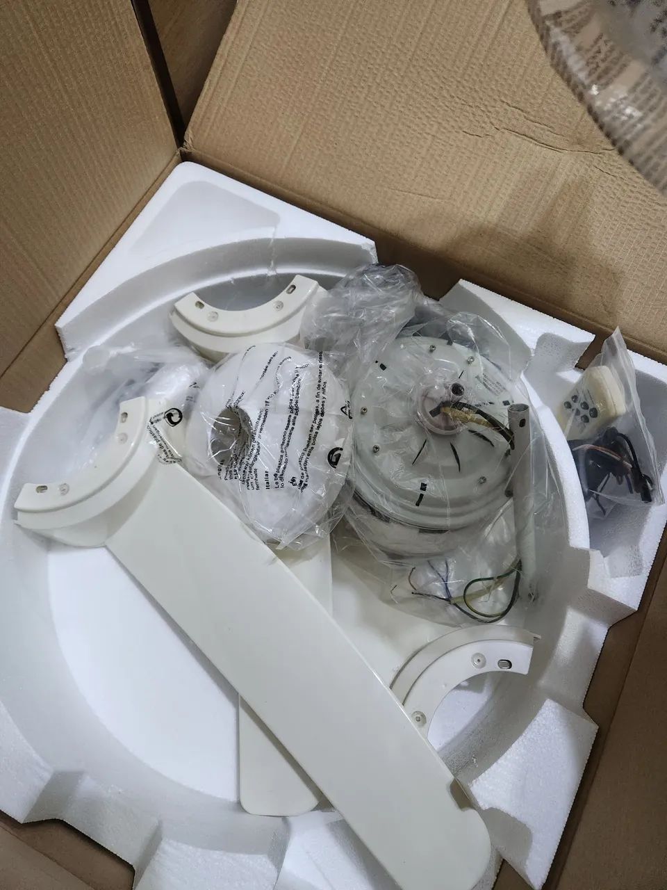 Ventilador de teto mondial  - Foto 3