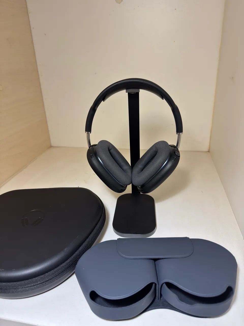 AirPods Max USB C Original + Stand e Case - Foto 2