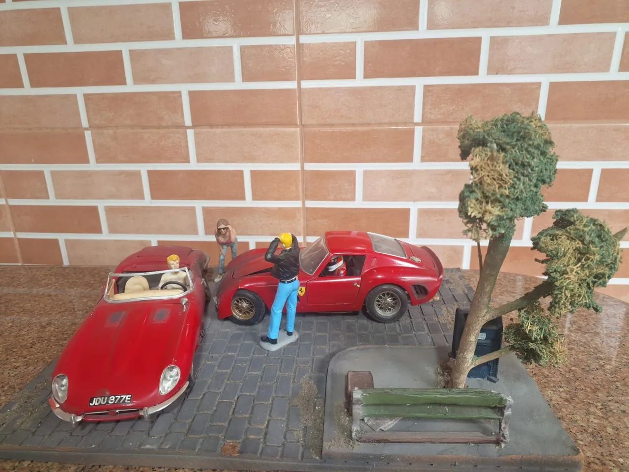 Diorama acidente Ferrari escala 1:18 - Foto 4