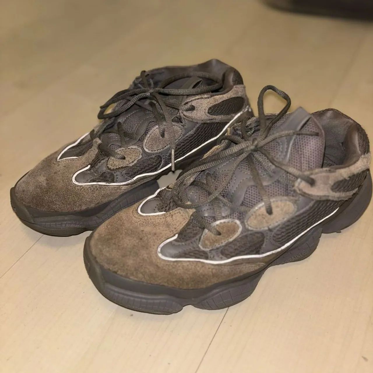 Tênis Adidas Yeezy 500 granite