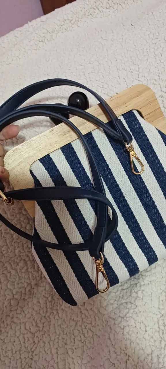 Bolsa Transversal Listrada - Azul - Foto 4