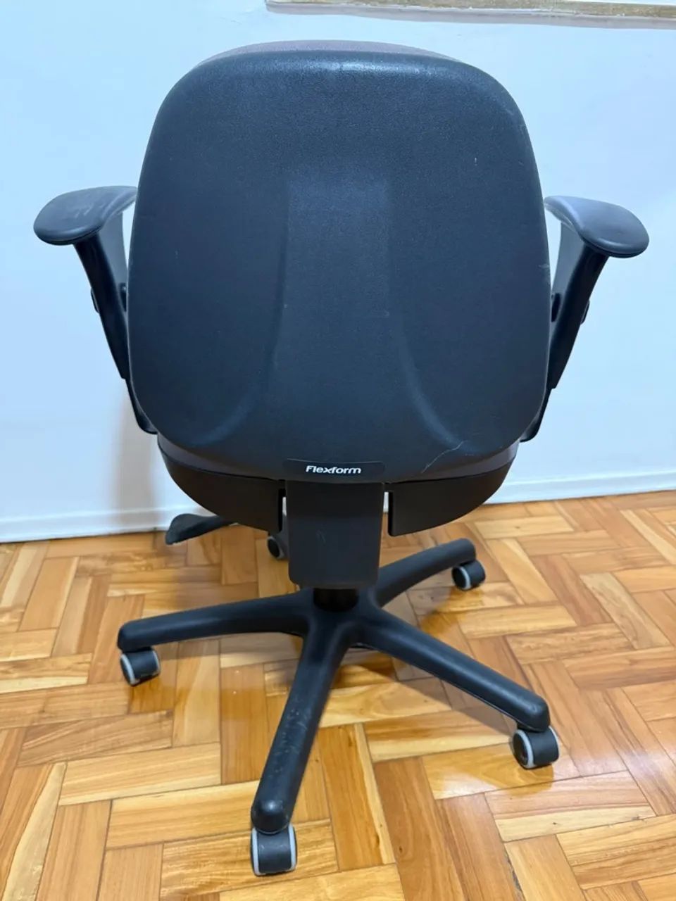 Cadeira flexform 