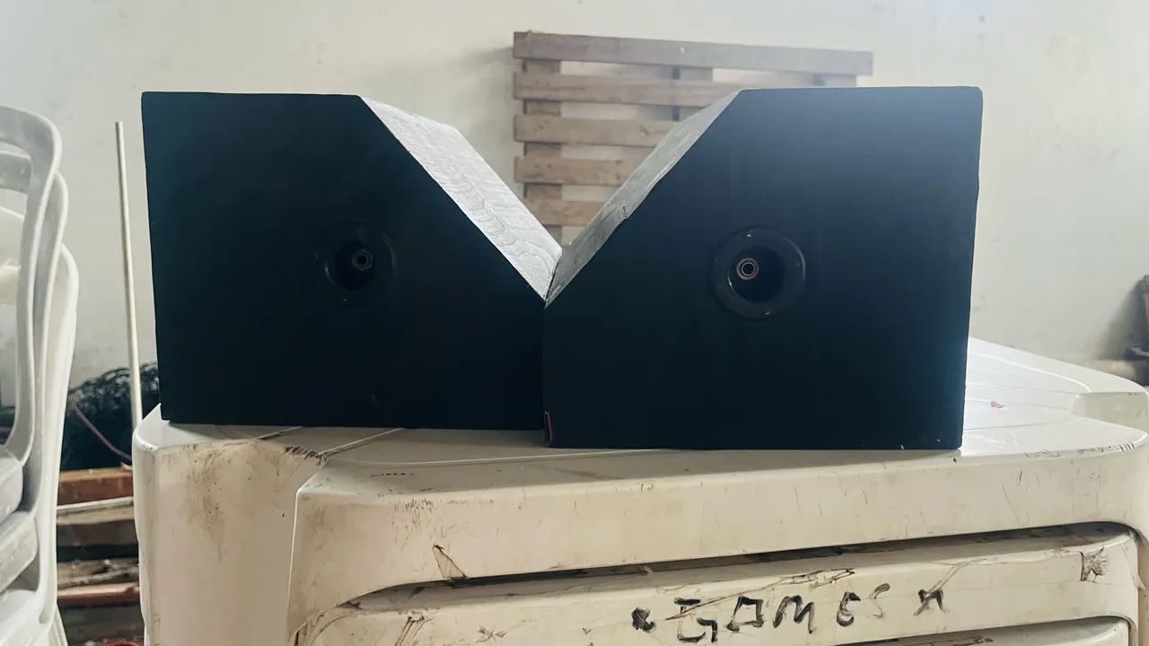 Caixas de som de estúdio 