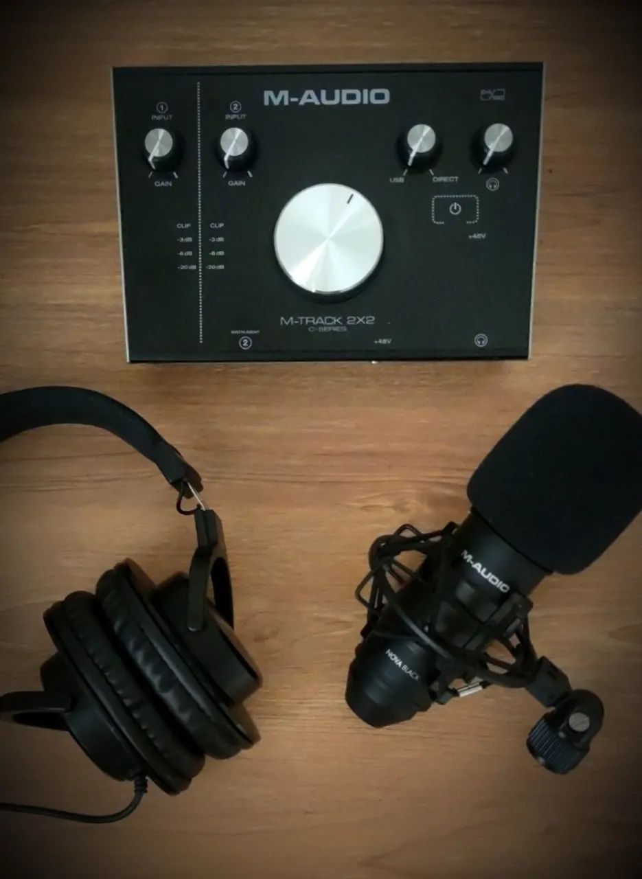Kit de Gravação Completo M-Audio M-Track 2x2 Vocal Studio Pro