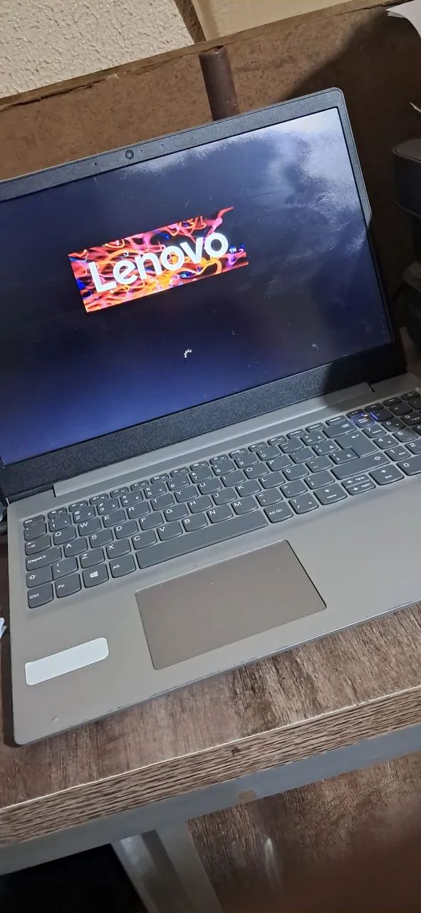 Vendo Notebook lenovo com 8 de ram - Foto 2