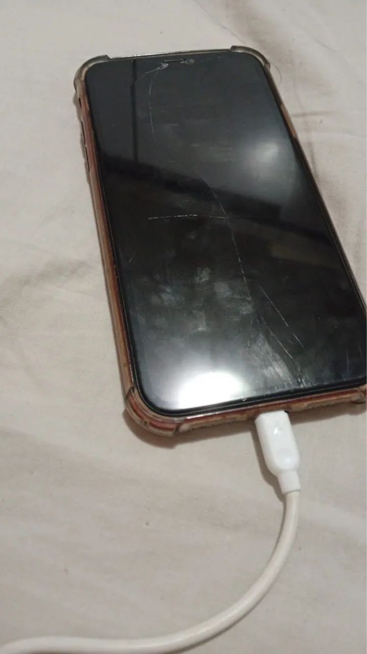 VENDO OU TROCO IPHONE XR - Foto 2