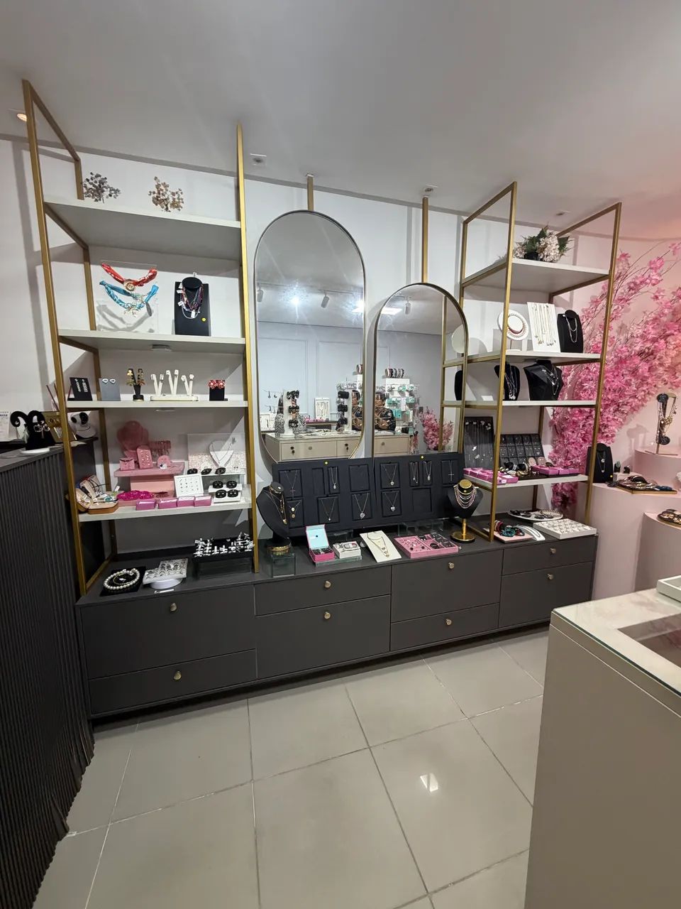 Vendo móveis para loja - Foto 2
