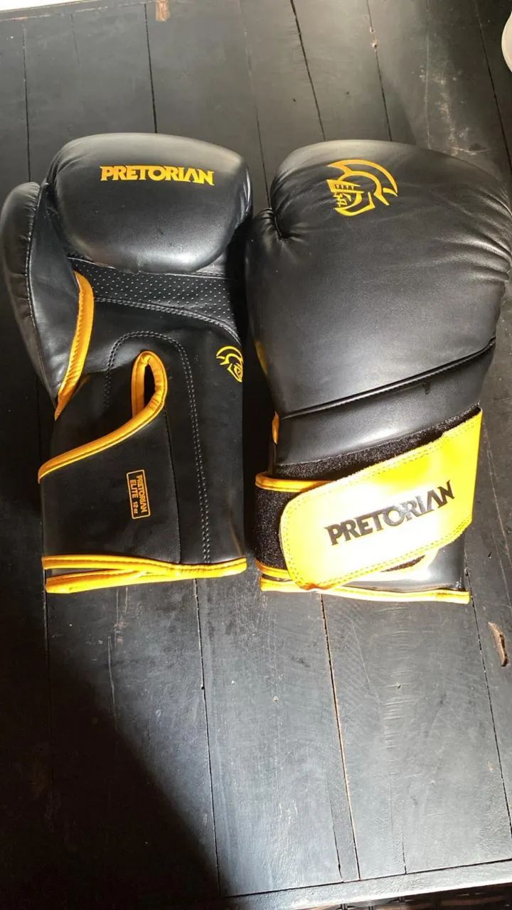 LUVAS DA PRETORIAN 12oz + BANDAGEM 5MT - Foto 3
