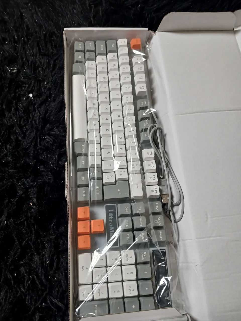 Teclado e mouse geme branco com Led 