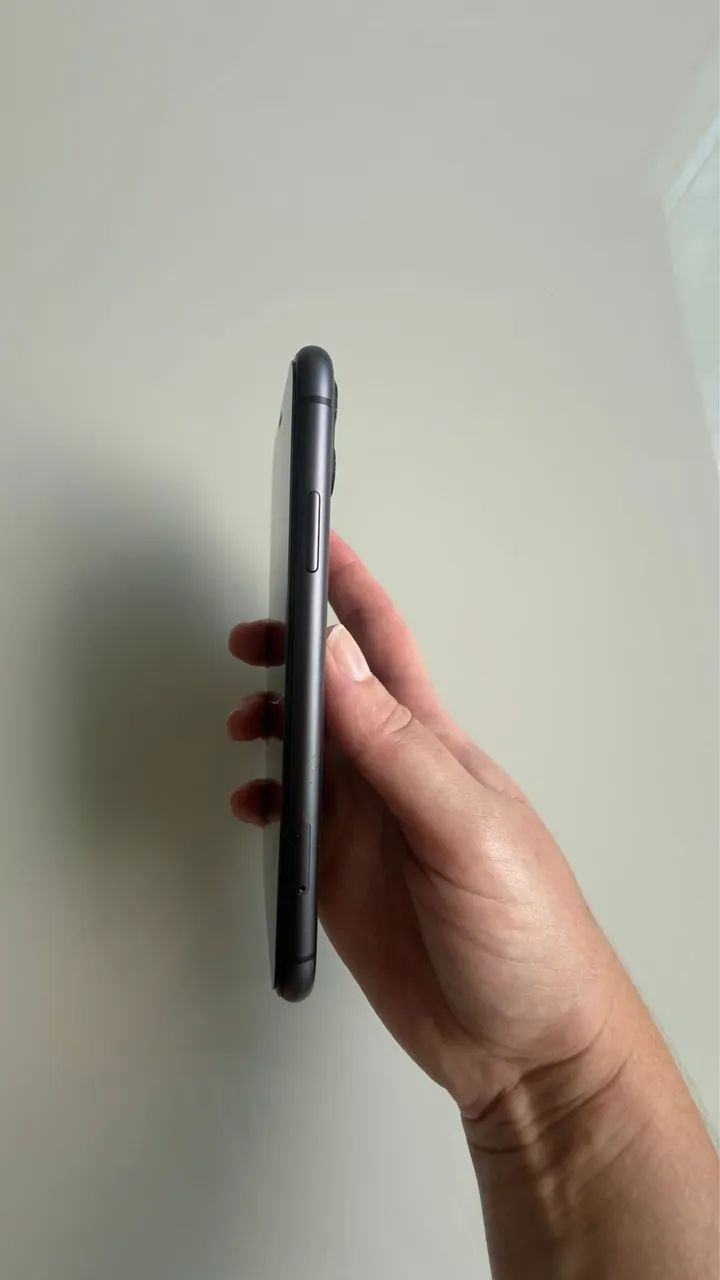 Vendo IPhone 11 - Foto 4