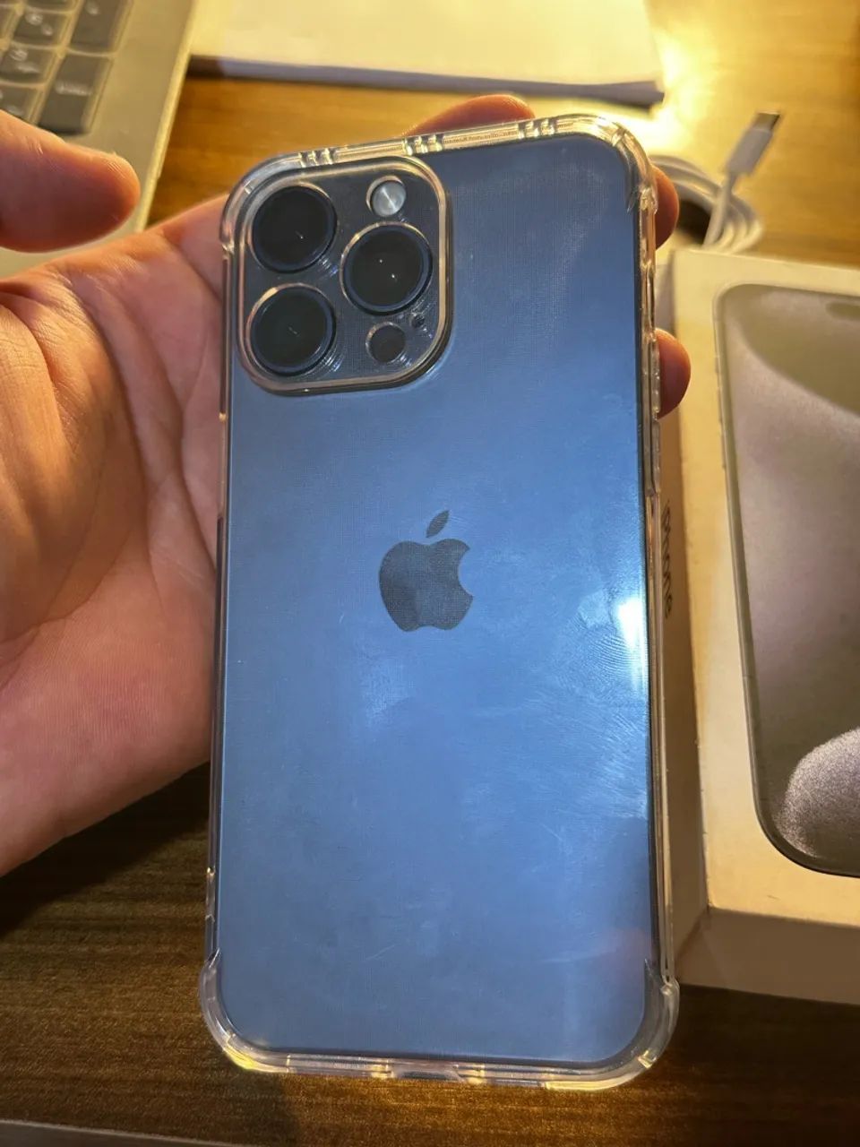 iPhone 15 Pro Max - Foto 3