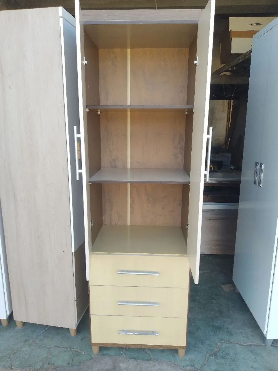 Guarda roupa 2 portas artesanal  - Foto 4