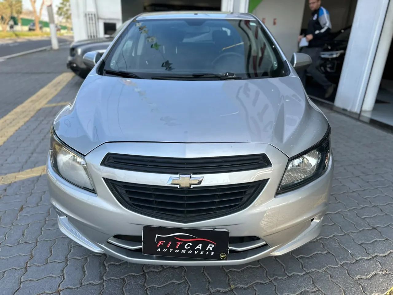 Chevrolet Onix ONIX HATCH Joy 1.0 8V Flex 5p Mec. 2018