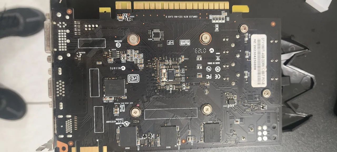 Placa de vídeo 1050Ti 4GB 128BIT PCI-E - Foto 3