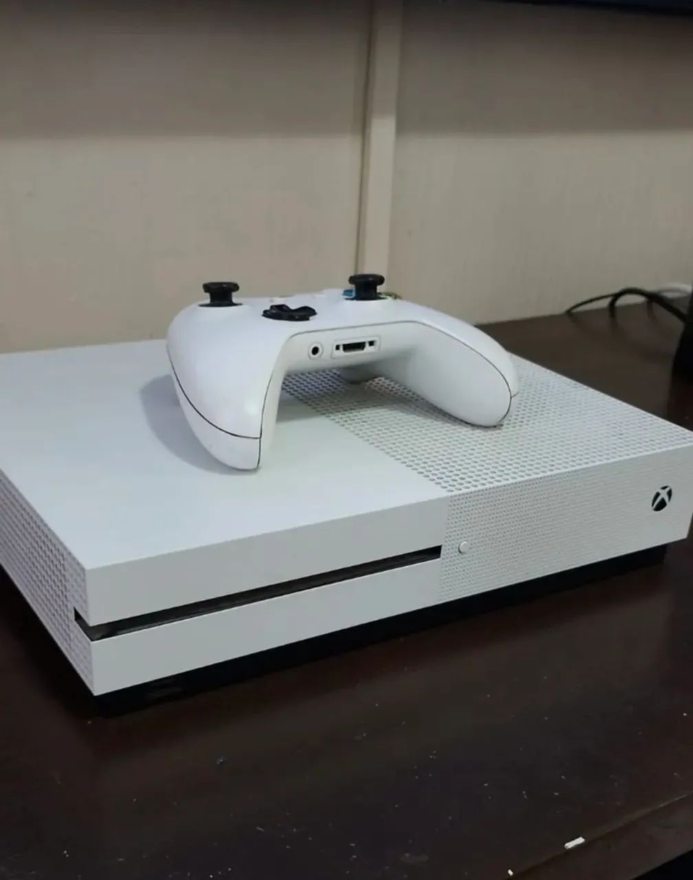 X box one S - 1TB