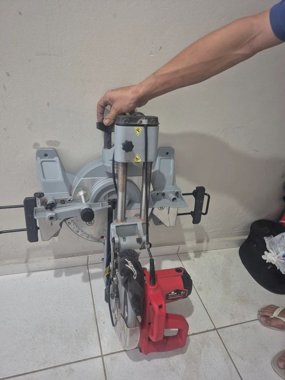 Adapted Miter Saw