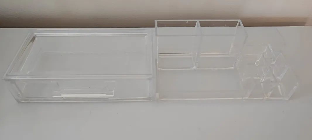 Kit de Porta maquiagem e batom de acrílico
