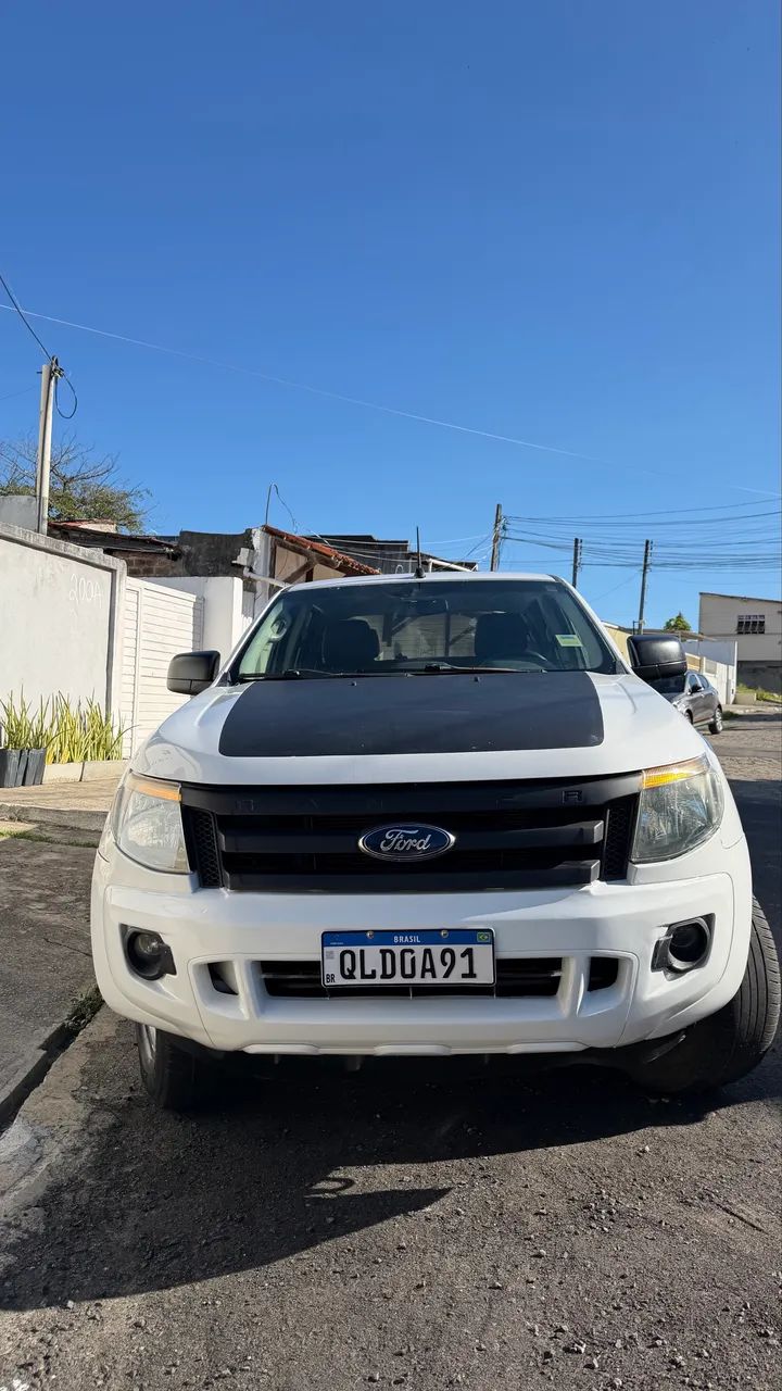 Ford Ranger XLS 2.5 16V 4X2 CD Flex 2016 - Foto 2