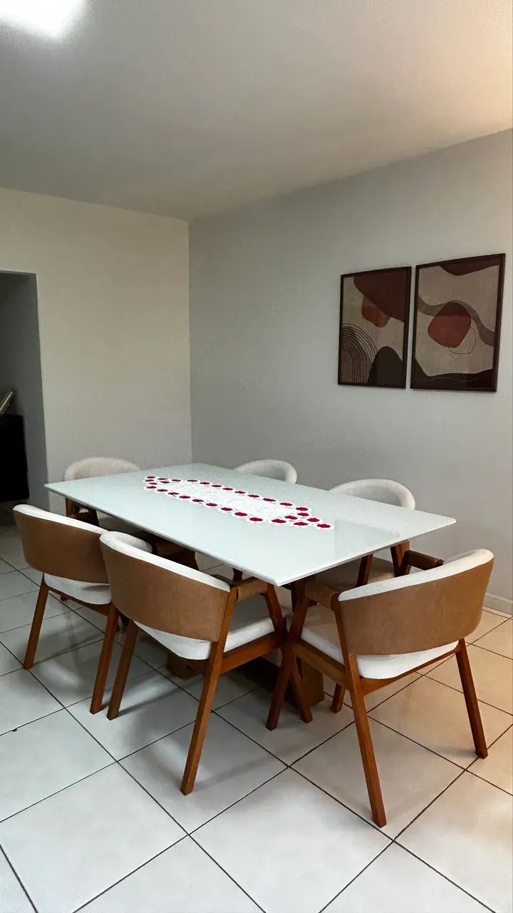 Mesa de Jantar com 6 cadeiras Semi Nova  - Foto 2