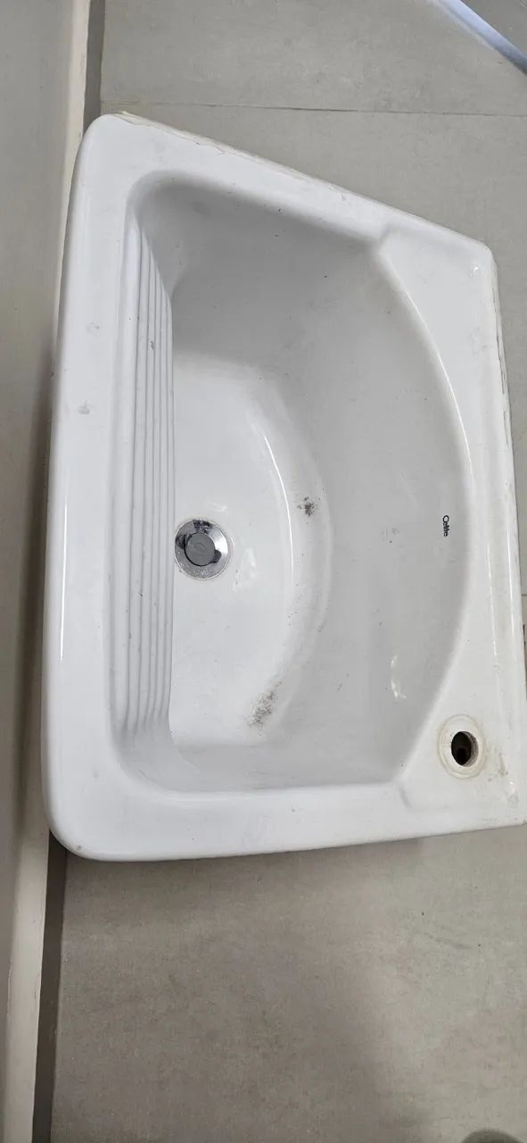 Tanque de louça Celite
