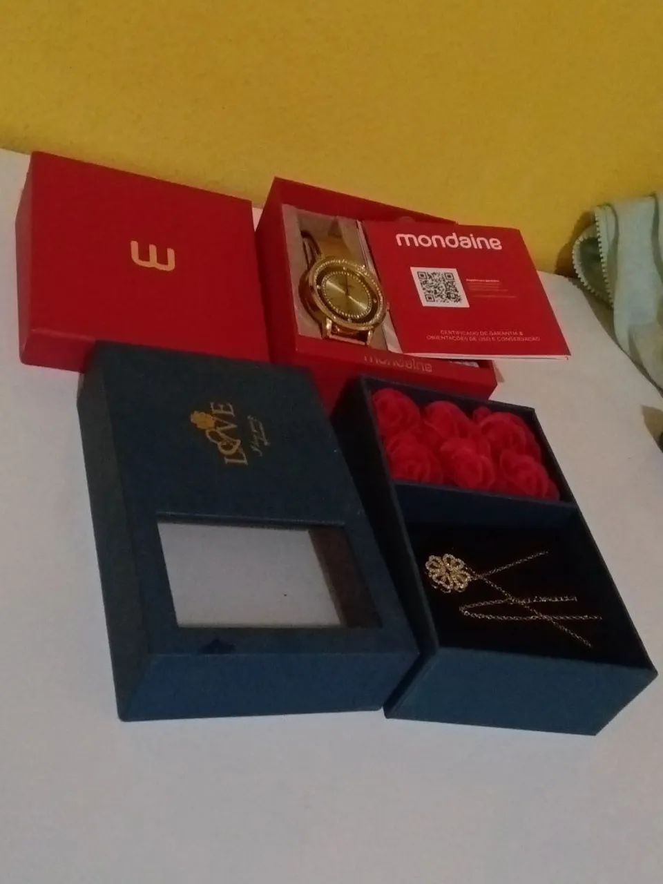 Relógio mondaine e cordão 200$ compensa