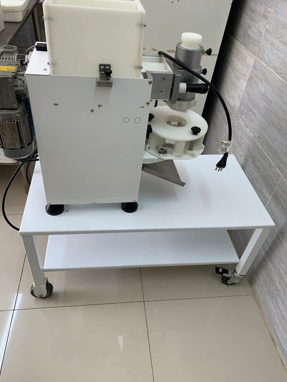 Modeladora de salgados Maqtiva plus 229 volts  - Foto 5