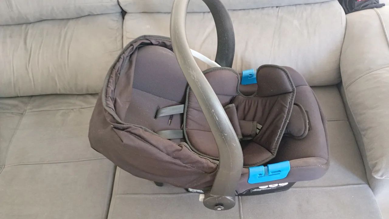 Vendo Bebe conforto + Base para carro  - Foto 3