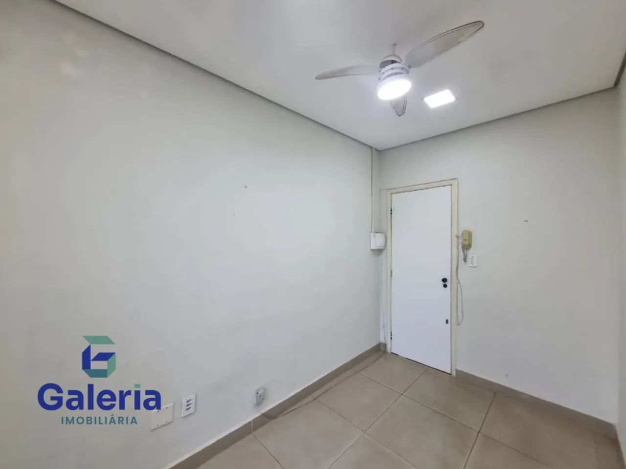 Sala comercial para alugar, 10m² - Centro