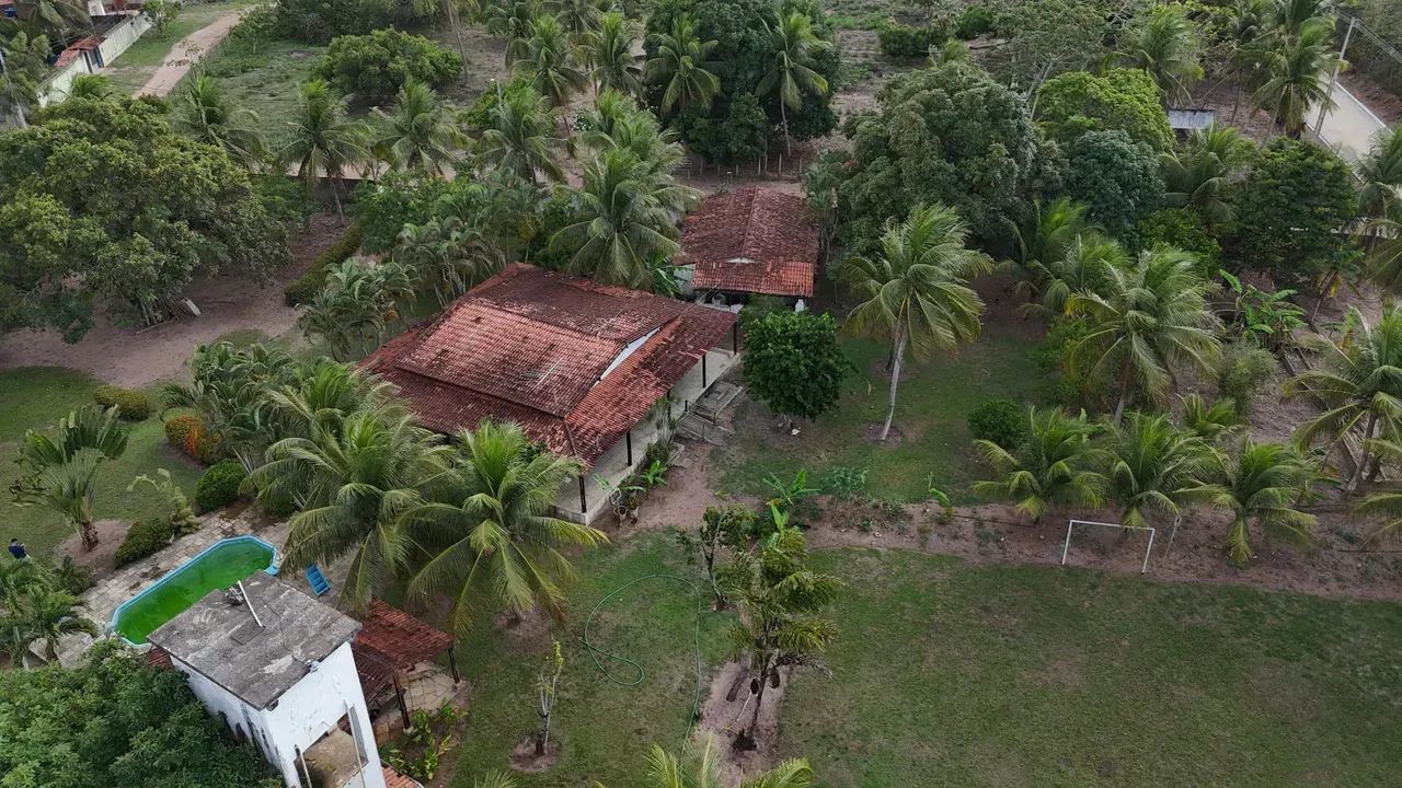 chácara com 1 hectares pertinho da lagoa de Bonfim bem estruturada e  murada - Foto 3