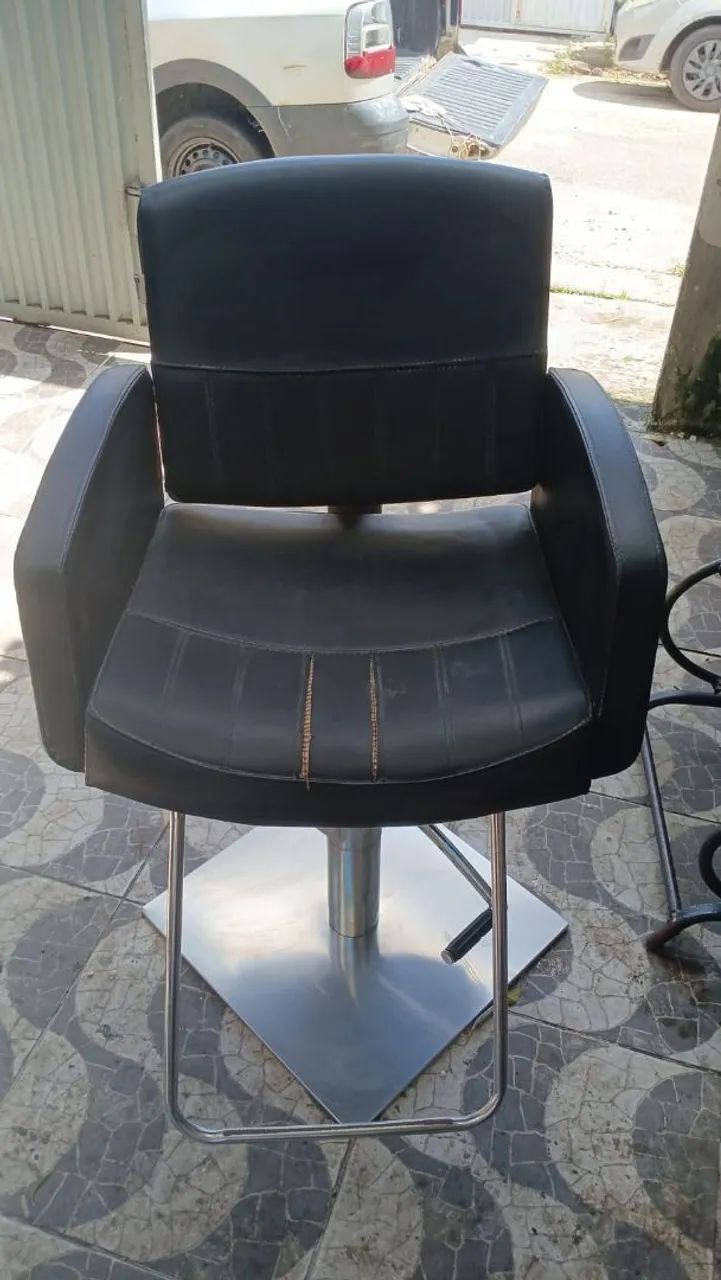 Vendo cadeira pra cabeleireiro/barbeiro