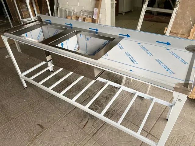 Pia industrial 1,90x0,55cm / 2 cubas 
