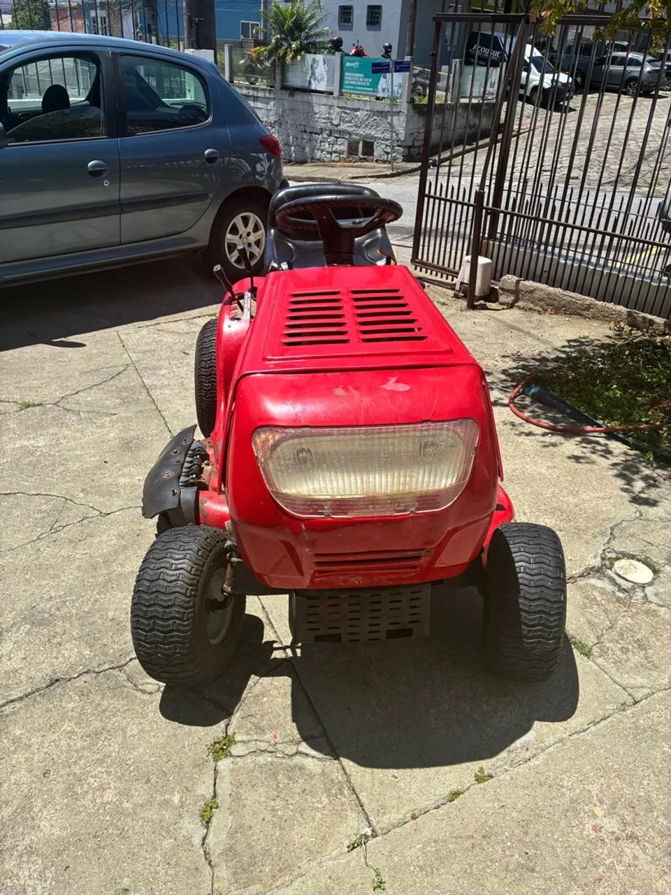 Trator de corta grama  - Foto 3