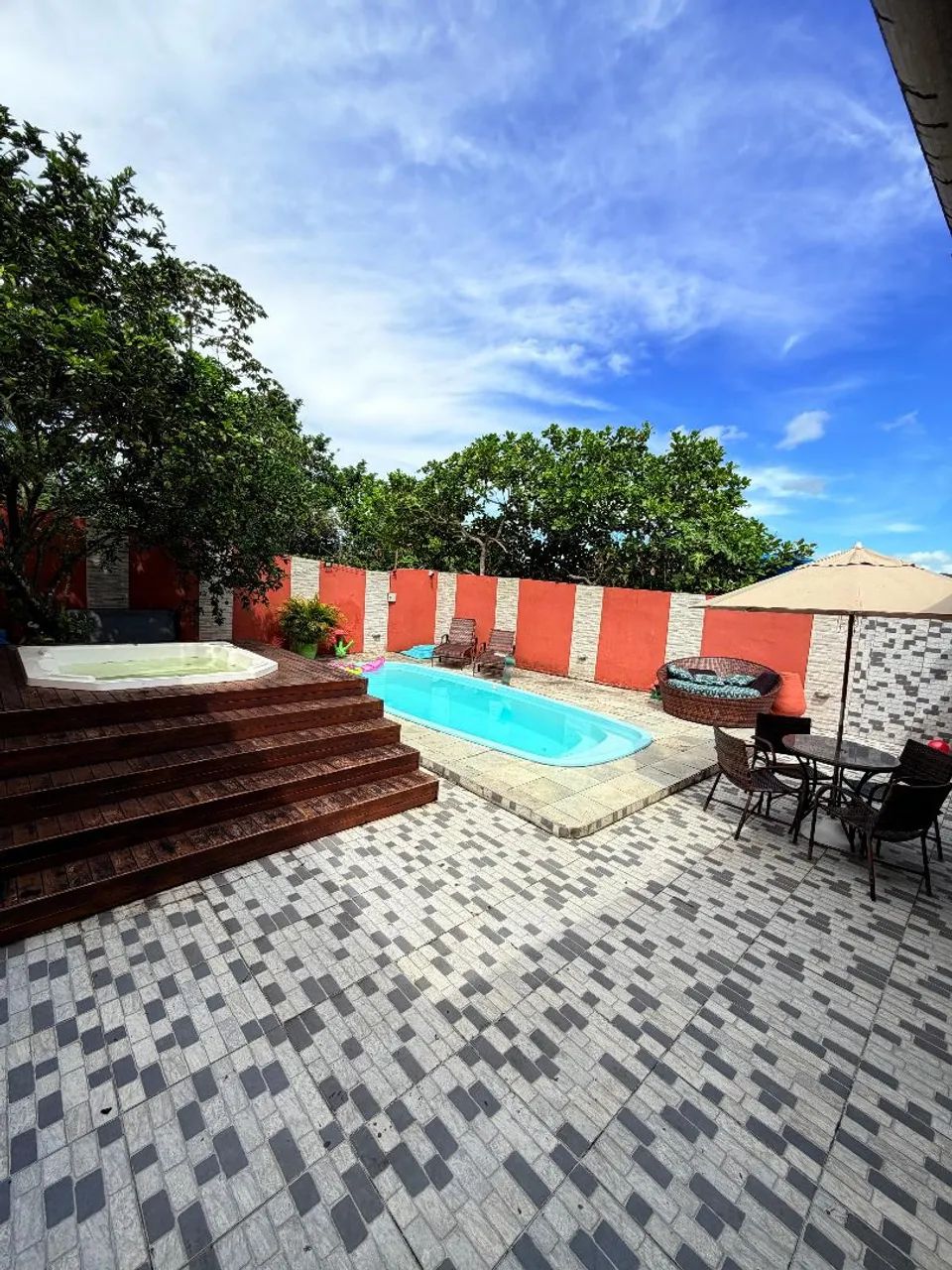 Vendo DUAS CASA EM MORENO - PE com Piscina e Jacuzzi