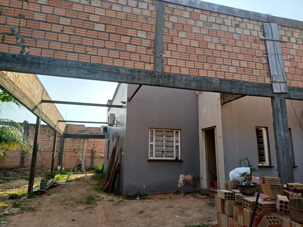 Vendo Casa no bairro Operário 280 mil - Foto 2