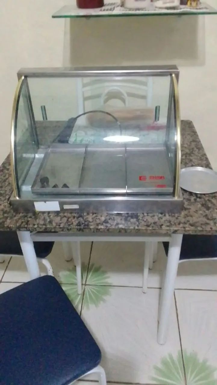 Vitrine de salgados 