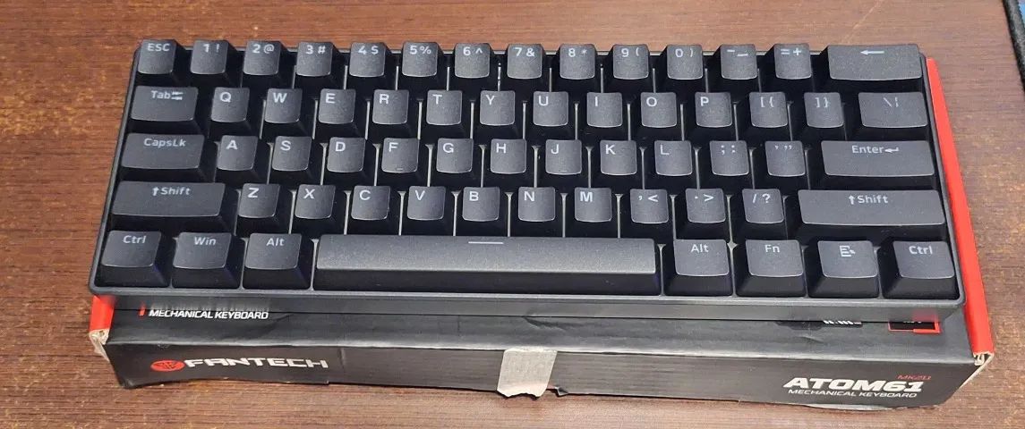 Teclado mecânico 60%