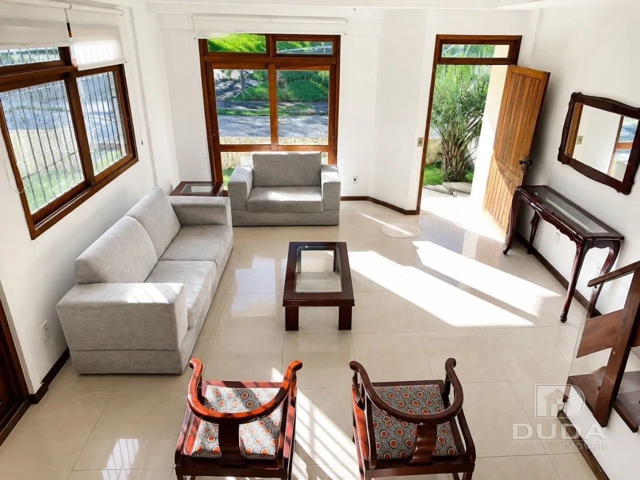 Casa para alugar com 5 quartos no Itacorubi