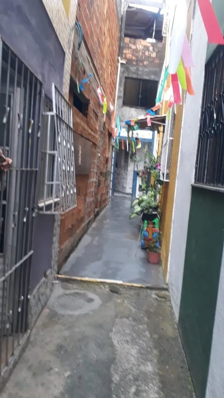 Vendo - 3 Aptos. - Quitinete - Escada - Macaúbas