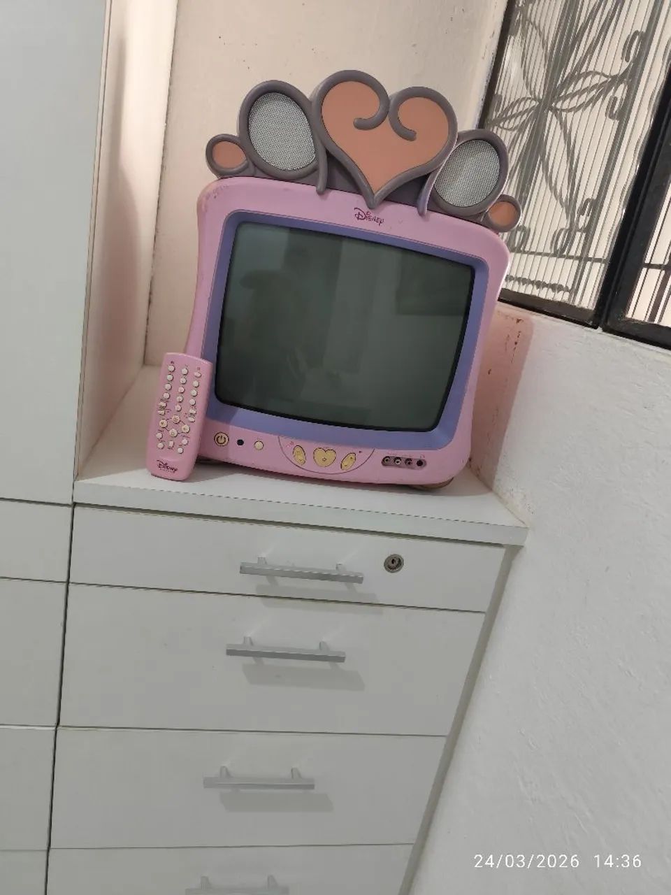 Tv da princesa Disney com controle remoto original  - Foto 4