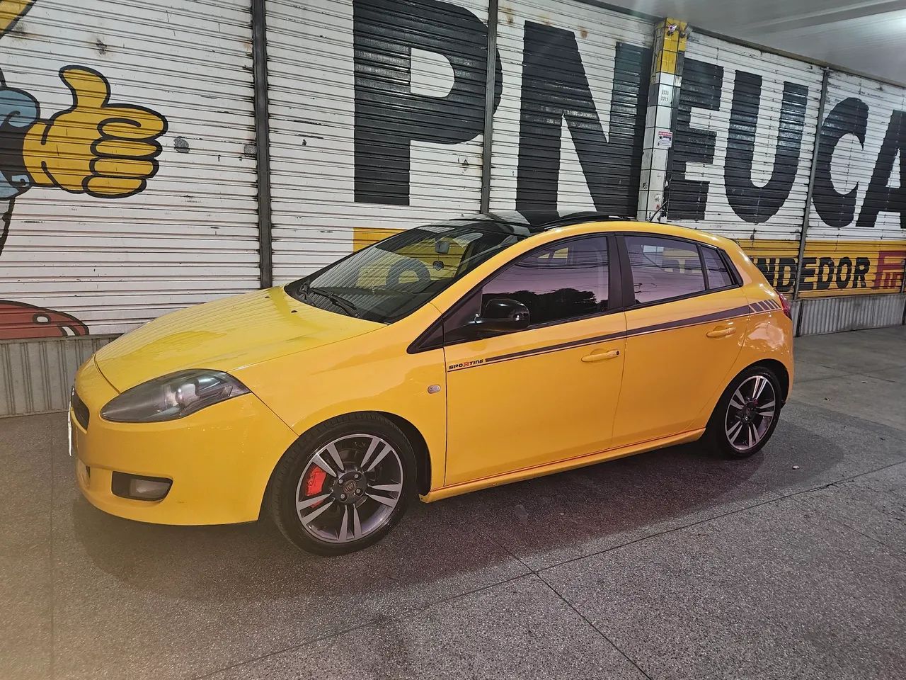 Fiat Bravo Sporting 1.8 Dualogic Flex 16V 5P 2013 - Foto 2
