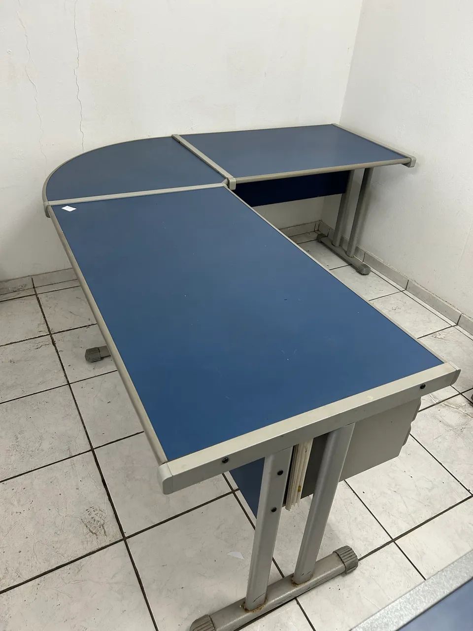 Mesa escritório em L - Foto 2